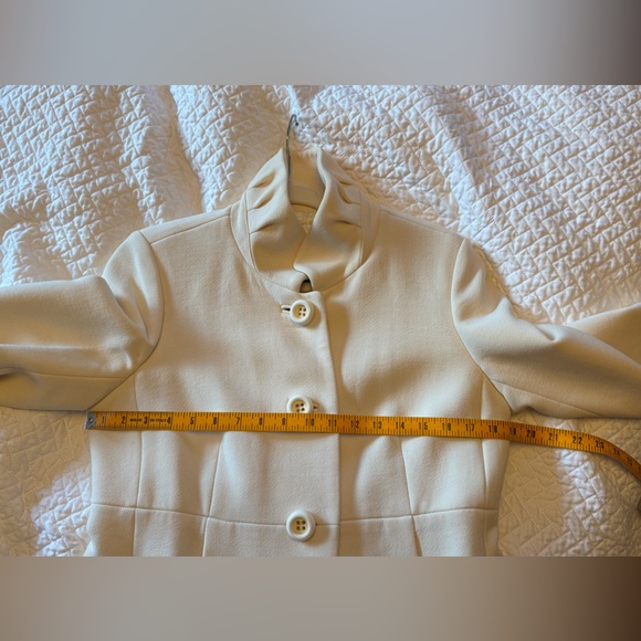 J Crew Vintage Wool Cream Coat Size 10 - Picture 3 of 6